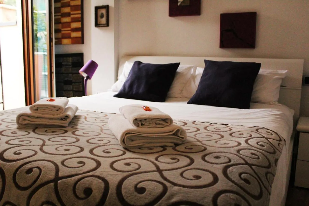 Bed and Breakfast Sansiro47 Milán 2*,  Italia