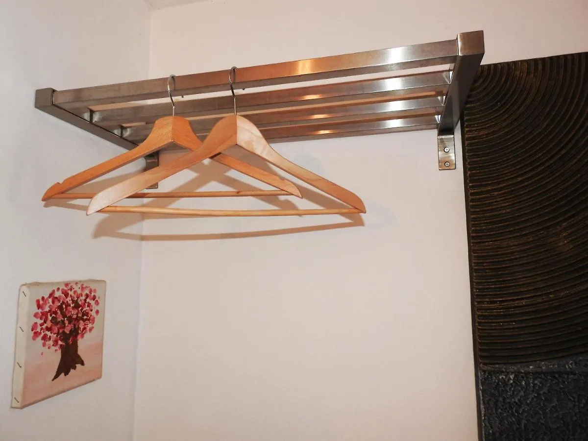Bed and Breakfast Sansiro47 Milán 2*,  Italia