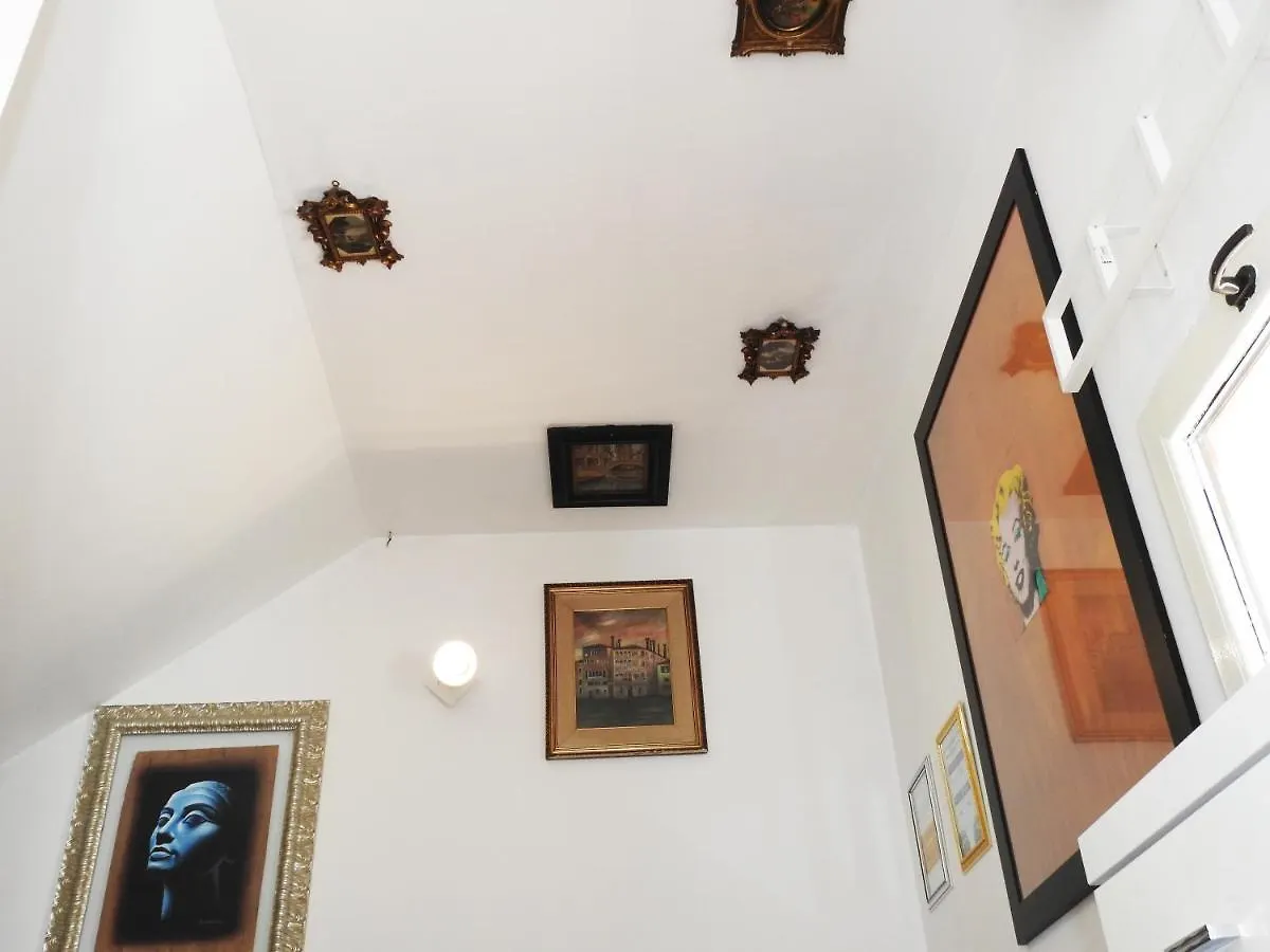 Bed and Breakfast Sansiro47 Milán 2*,  Italia