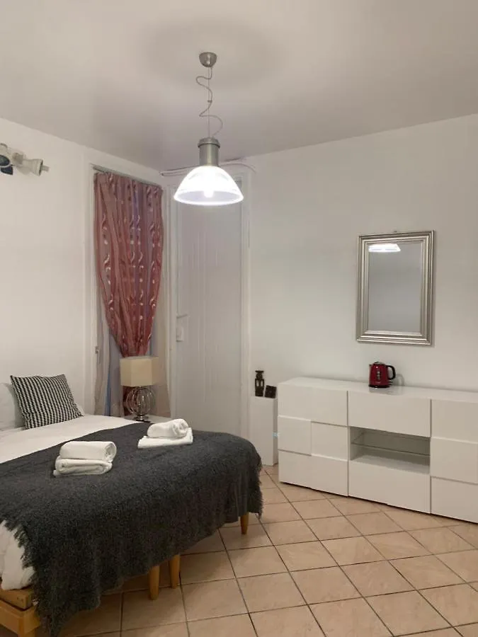 Bed and Breakfast Sansiro47 Milán 2*,